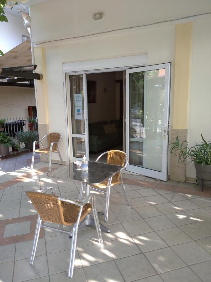 Hotel Ion Kamena Vourla Exterior foto
